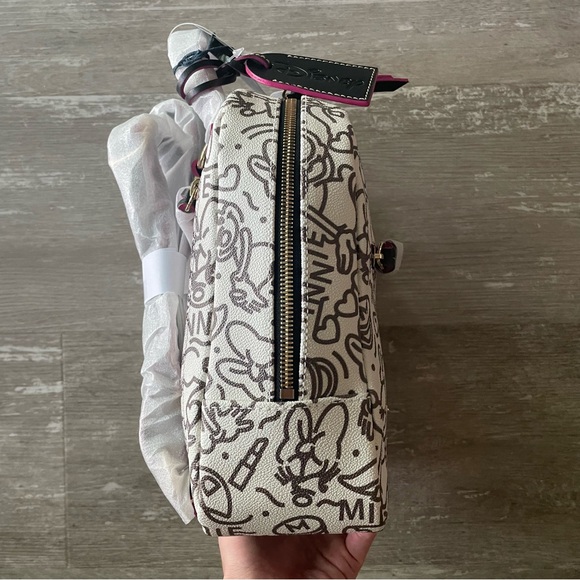 NWT Disney Parks Dooney and Bourke Minnie Mouse Line Art Backpack Bag 2022 - Picture 5 of 10